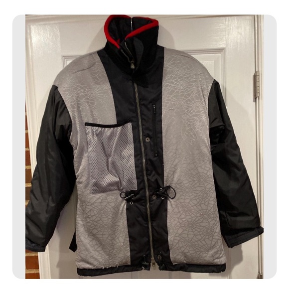 Vintage Spider Dermizax
Jacket Men's size S Black and Red with zip hood - Picture 8 of 17